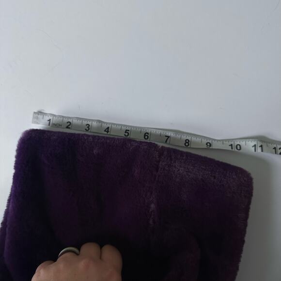 Modena Elegant Purple Shawl - Soft and Stylish - Picture 2 of 4